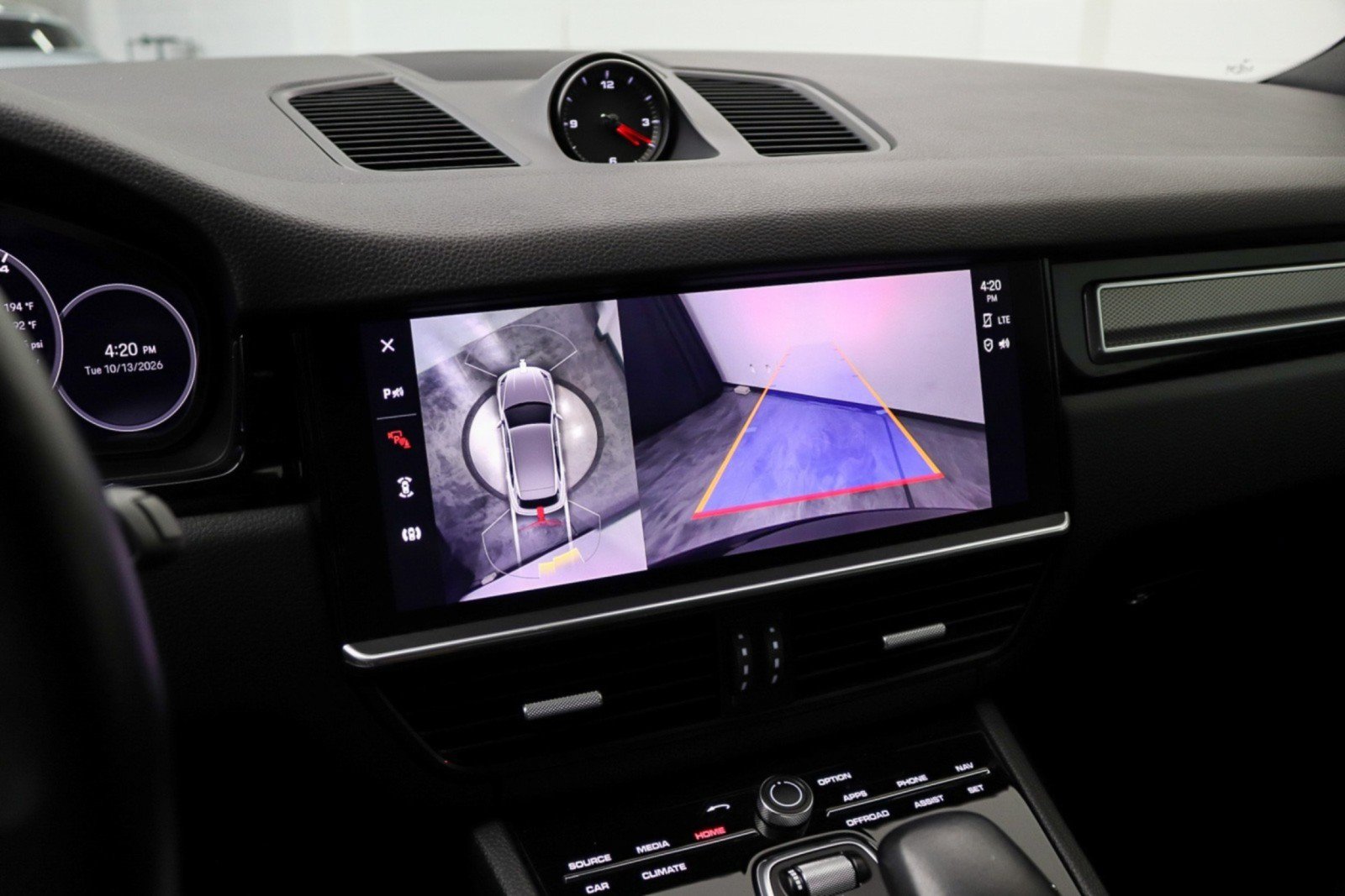 Used 2022 Porsche Cayenne Platinum Edition AWD/4WD image 31
