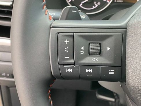 New 2025 Nissan Rogue SV image 17