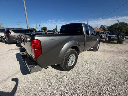 Used 2016 Nissan Frontier SV RWD image 6