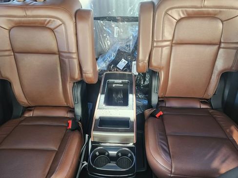 New 2026 Lincoln Aviator Reserve image 14