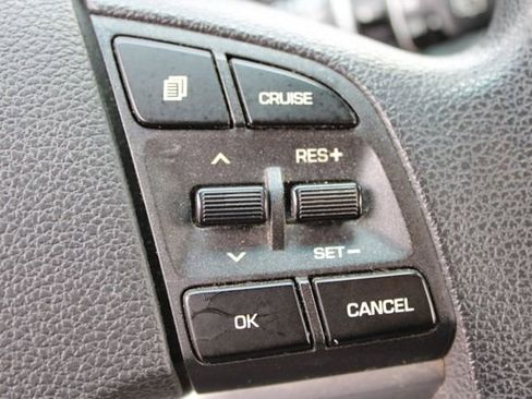 Used 2019 Hyundai Tucson SE AWD/4WD image 17