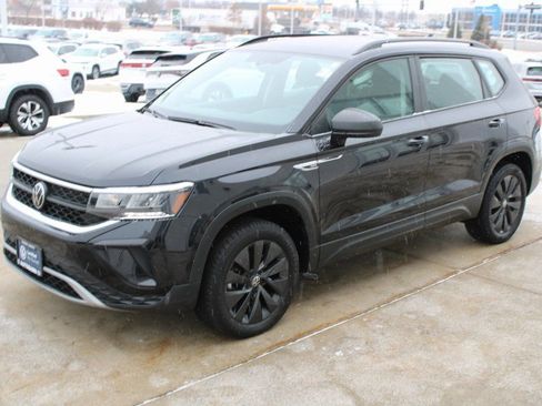 Certified 2023 Volkswagen Taos S image 3