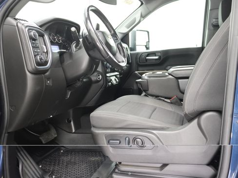 Used 2023 Chevrolet Silverado 2500 LT AWD/4WD image 8