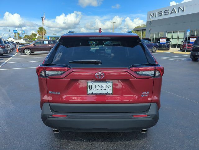 Used 2025 Toyota RAV4 XLE w/ Convenience Package AWD/4WD image 7