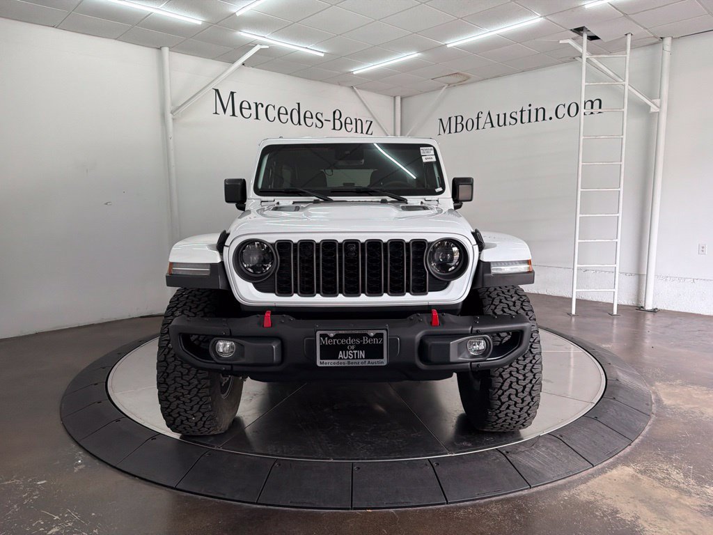 Used 2024 Jeep Wrangler Unlimited Rubicon AWD/4WD image 2
