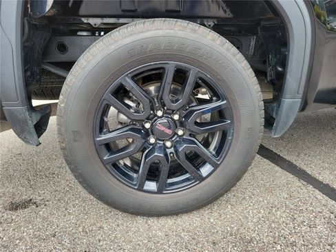Used 2024 GMC Sierra 1500 Elevation AWD/4WD image 7