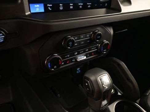 New 2025 Ford Bronco Badlands image 15