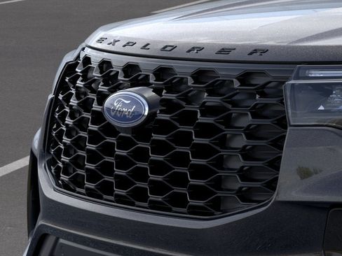 New 2026 Ford Explorer ST-Line AWD/4WD image 17
