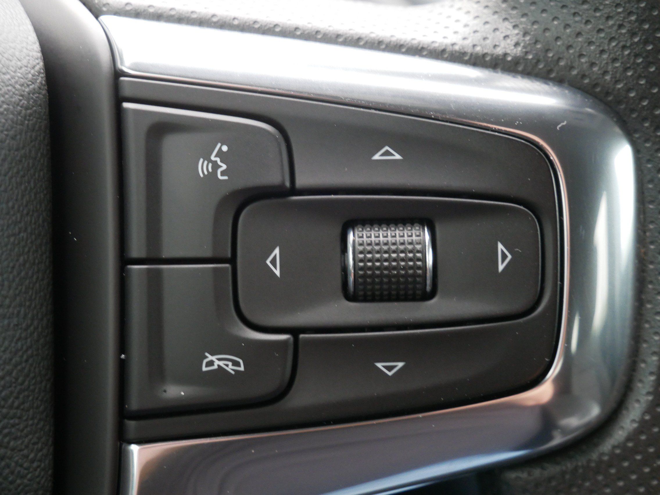 Used 2022 Chevrolet Blazer LT w/ Redline Edition AWD/4WD image 19