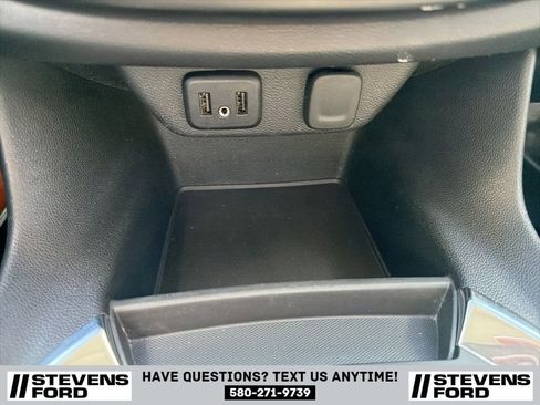 Used 2021 Chevrolet Traverse LT FWD image 30