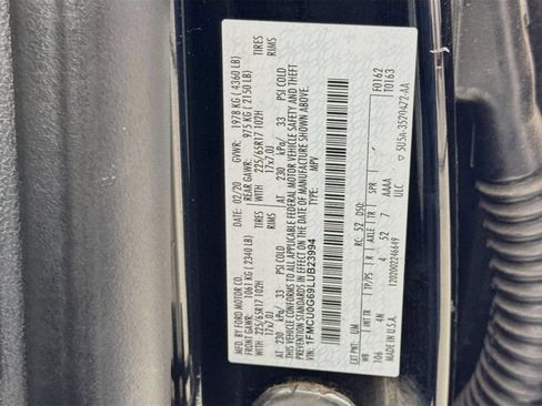 Used 2020 Ford Escape SE FWD image 35