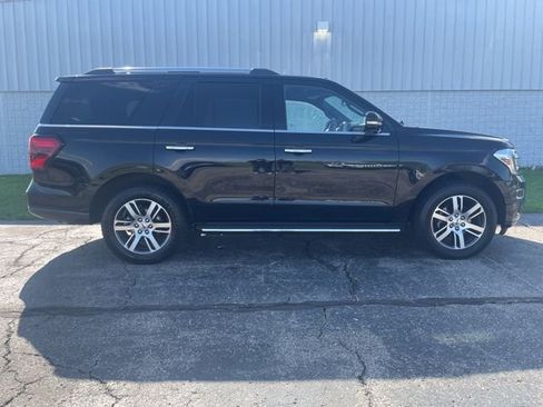 Used 2023 Ford Expedition Limited AWD/4WD image 18