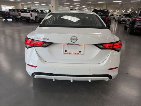 Used 2025 Nissan Sentra S image 6