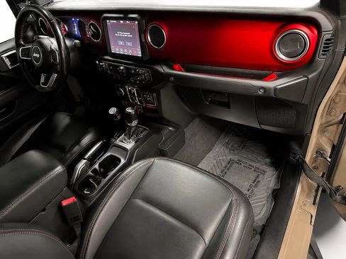 Used 2020 Jeep Gladiator Rubicon AWD/4WD image 24