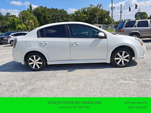 Used 2012 Nissan Sentra 2.0 SR w/ Special Edition Pkg FWD image 6