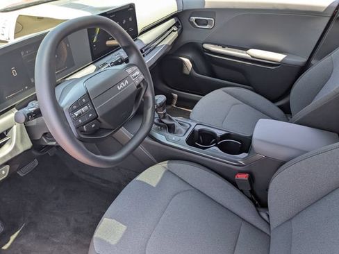 Certified 2025 Kia K4 FWD image 18