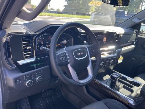 New 2026 GMC Sierra 1500 Elevation w/ Elevation Premium Package AWD/4WD image 10