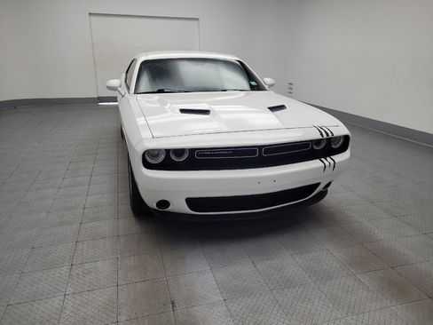 Used 2020 Dodge Challenger SXT RWD image 14