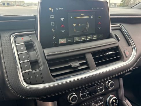 Used 2024 GMC Yukon SLT w/ SLT Premium Package image 23