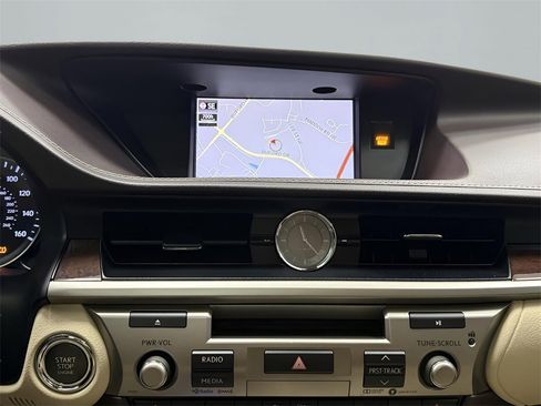 Used 2018 Lexus ES 350 image 19