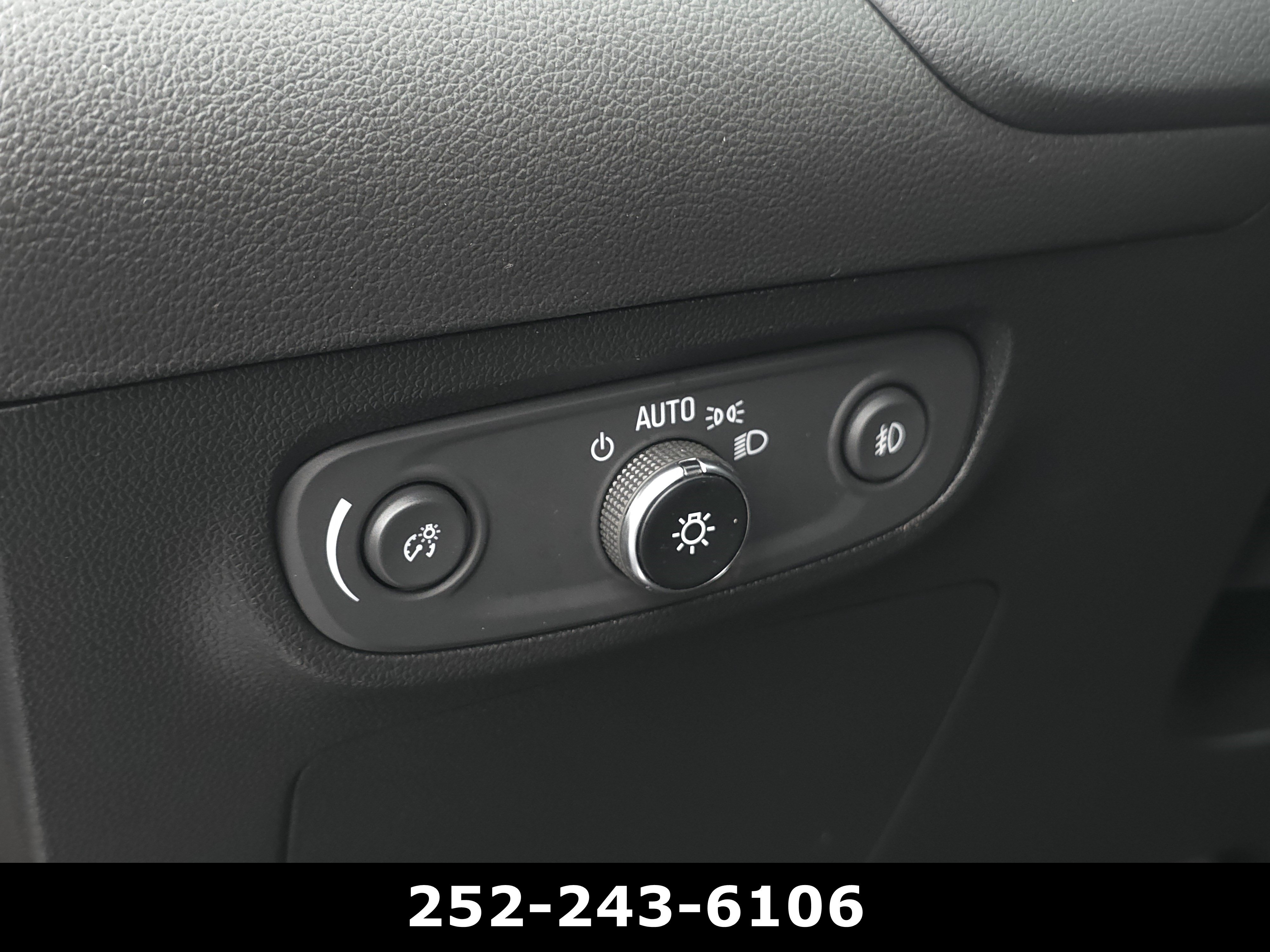 Used 2021 Buick Encore GX Select FWD image 23