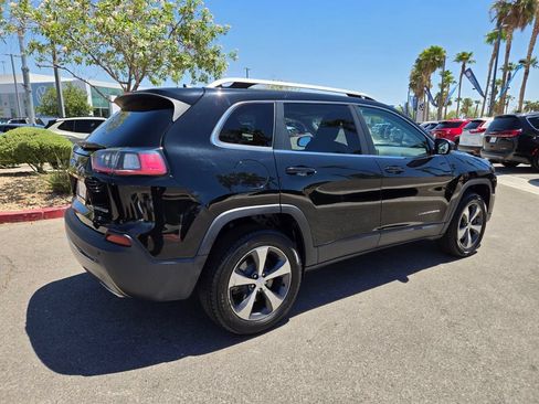 Used 2019 Jeep Cherokee Limited AWD/4WD image 6