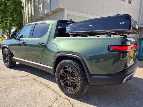 Used 2023 Rivian R1T Adventure image 24