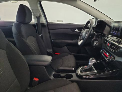 Used 2019 Kia Forte S w/ S Premium Package FWD image 21