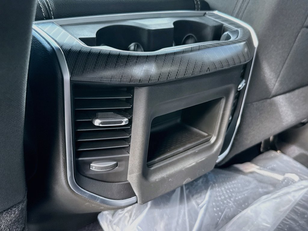 New 2027 RAM 3500 Big Horn AWD/4WD image 27