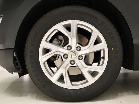 Used 2018 Chevrolet Equinox LT w/ Sun & Infotainment Package image 8