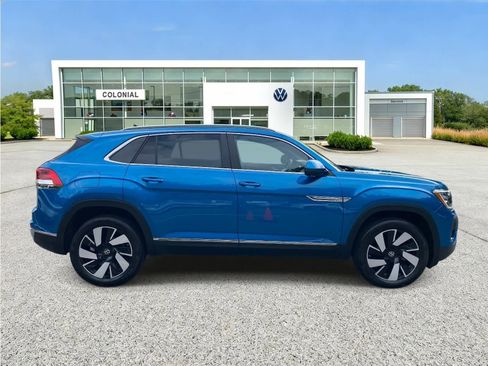Used 2024 Volkswagen Atlas Cross Sport SEL AWD/4WD image 6
