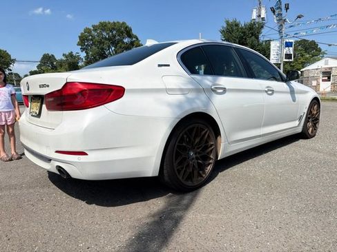 Used 2018 BMW 530e xDrive AWD/4WD image 4