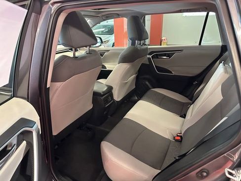 Used 2023 Toyota RAV4 XLE w/ Convenience Package FWD image 13