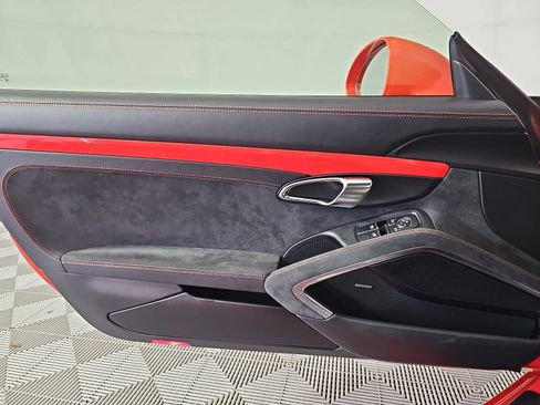 Used 2018 Porsche 911 GT3 RWD image 23