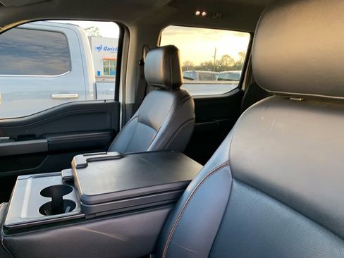 Used 2025 Ford F250 Lariat w/ Chrome Package image 11