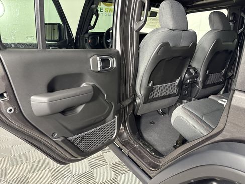 New 2026 Jeep Wrangler Rubicon image 18