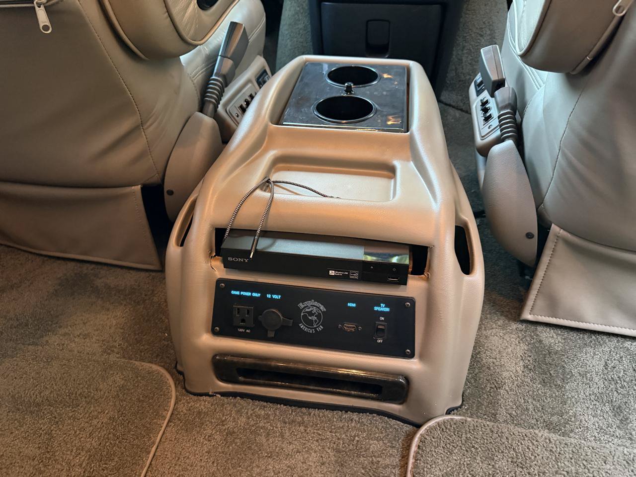 Used 2019 GMC Savana 2500 w/ Enhanced Convenience Package RWD image 34