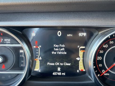 Used 2022 Jeep Gladiator Mojave w/ LED Lighting Group AWD/4WD image 30