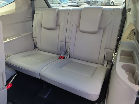 Used 2018 Volkswagen Atlas SE FWD image 12