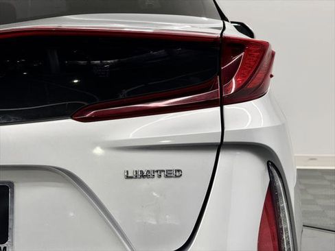 Certified 2020 Toyota Prius Prime Limited image 12