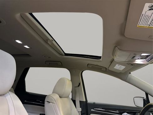 Used 2020 Buick Enclave Essence w/ LPO, Luxury Package FWD image 24