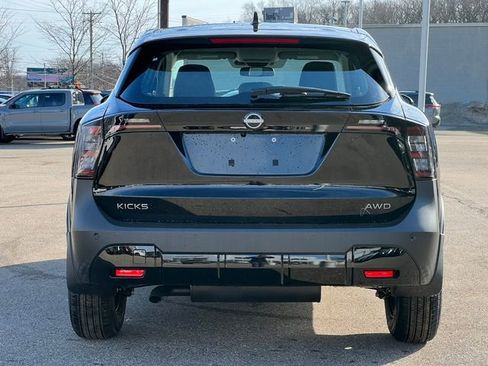 New 2026 Nissan Kicks S image 36