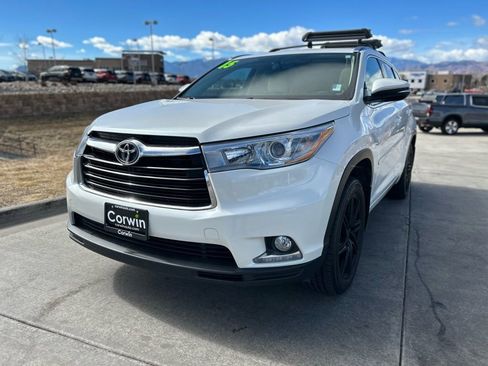 Used 2015 Toyota Highlander Limited image 3