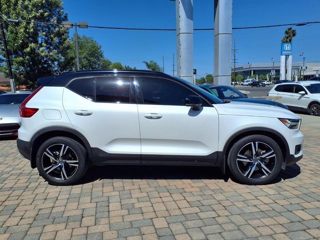 Used 2019 Volvo XC40 T5 R-Design AWD/4WD image 5