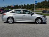 Used 2020 Toyota Corolla LE image 2