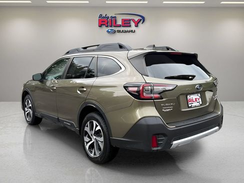 Used 2022 Subaru Outback Limited XT AWD/4WD image 3