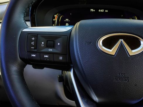Certified 2026 INFINITI QX60 Luxe w/ Family Package FWD image 32