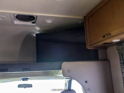 Used 2017 Ford E-450 and Econoline 450 Super Duty w/ Motorhome Prep Package RWD image 46