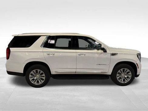 Used 2025 GMC Yukon Denali RWD image 8