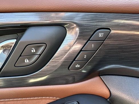 Used 2019 Chevrolet Traverse High Country image 19